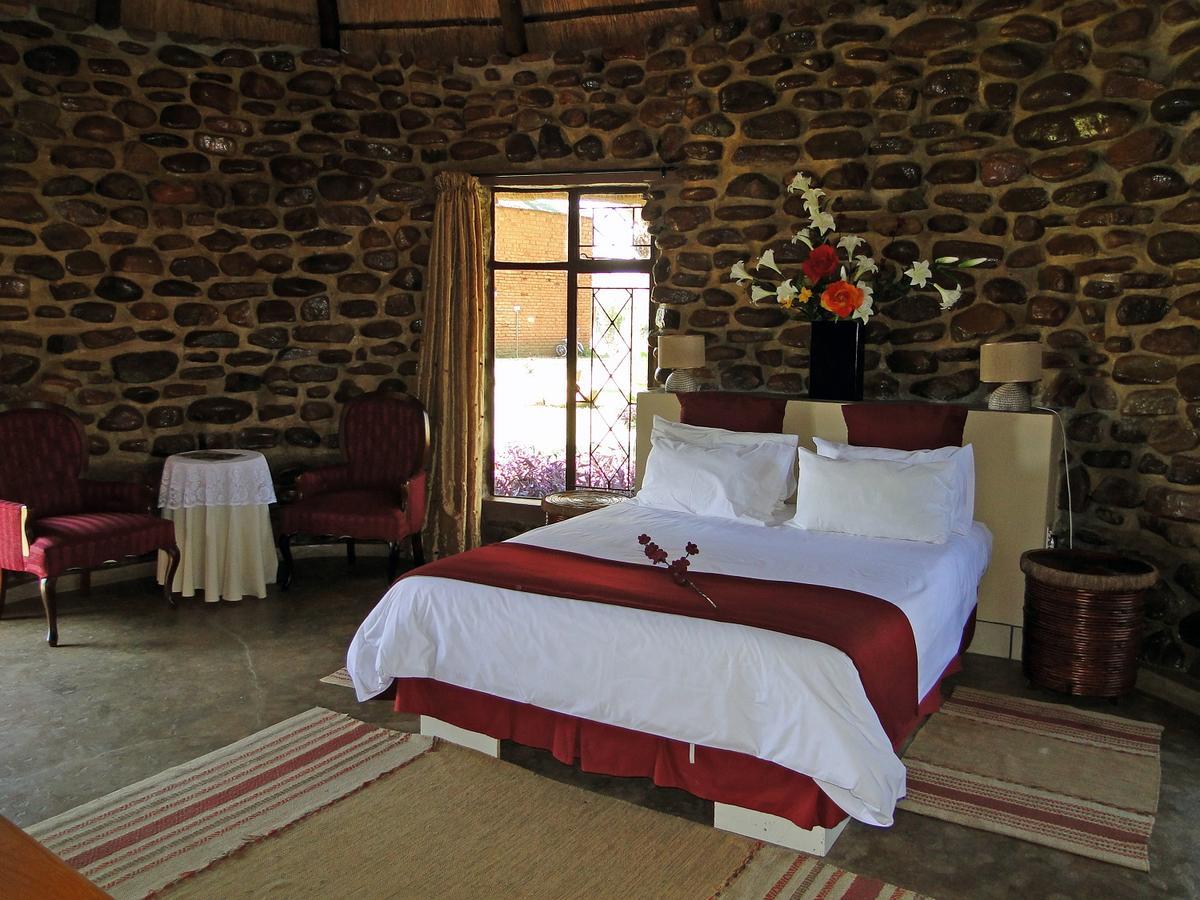 Mokoya Lodge Hekpoort エクステリア 写真