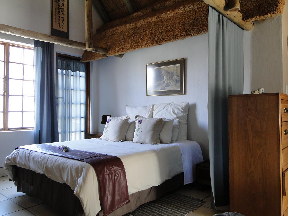 Mokoya Lodge Hekpoort エクステリア 写真